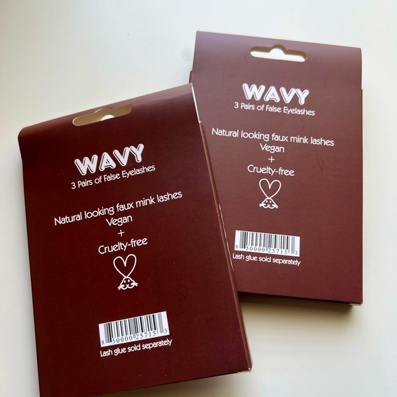 Eye Lashes - Picture 2 of 2